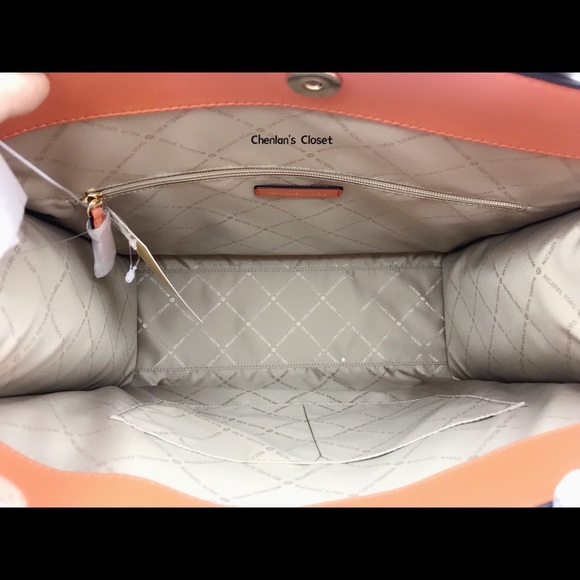 NWT Michael Kors Kenly Tote - Picture 5 of 7